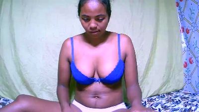 Fitiavana8 live cam on Cam4