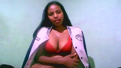 Fitiavana8 live cam on Cam4
