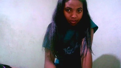 Fitiavana8 live cam on Cam4