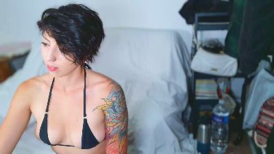 Fl0wermadness live cam on Cam4