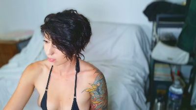 Fl0wermadness live cam on Cam4