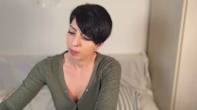 Fl0wermadness live cam on Cam4