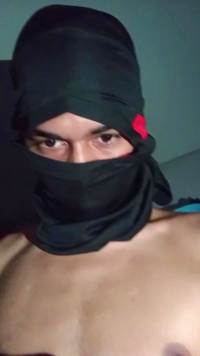 Flacocaliente33 live cam on Cam4