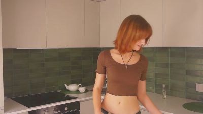 Flirtiny live cam on Cam4