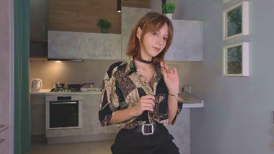 Flirtiny live cam on Cam4