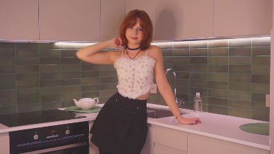 Flirtiny live cam on Cam4