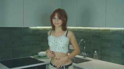 Flirtiny live cam on Cam4