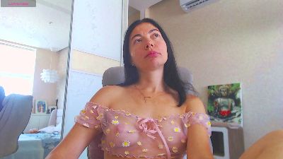 FlirtyMarina live cam on Cam4