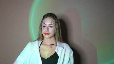 Flirty_Kitty live cam on Cam4