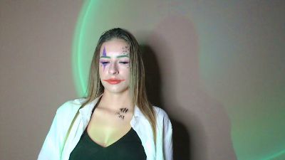 Flirty_Kitty live cam on Cam4