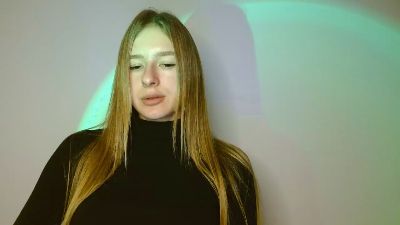 Flirty_Kitty live cam on Cam4