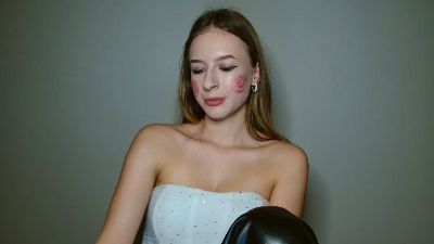Flirty_Kitty live cam on Cam4