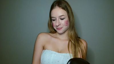 Flirty_Kitty live cam on Cam4