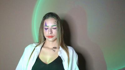 Flirty_Kitty live cam on Cam4