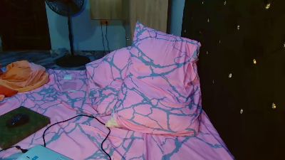 Flirtyqueen live cam on Cam4
