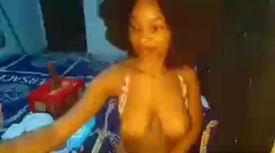 Flirtyqueen live cam on Cam4