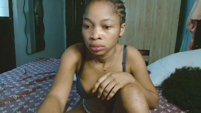 Flirtyqueen live cam on Cam4
