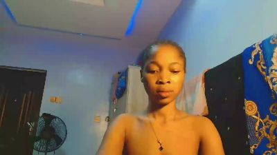 Flirtyqueen live cam on Cam4