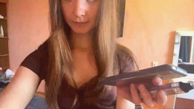 FloraFurlough live cam on Cam4