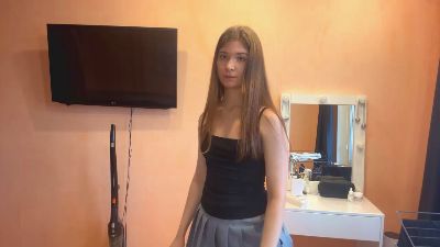 FloraFurlough live cam on Cam4