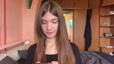 FloraFurlough live cam on Cam4