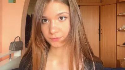 FloraFurlough live cam on Cam4