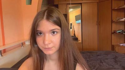 FloraFurlough live cam on Cam4