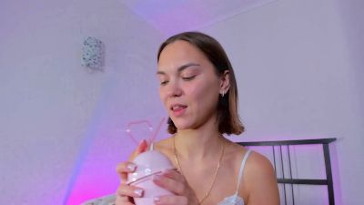 Flora_Amber live cam on Cam4