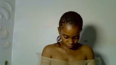 FloralQueen live cam on Cam4