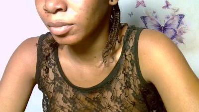 FloralQueen live cam on Cam4