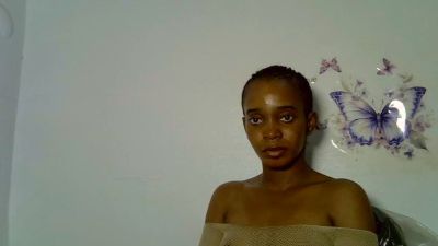 FloralQueen live cam on Cam4