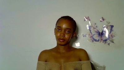 FloralQueen live cam on Cam4
