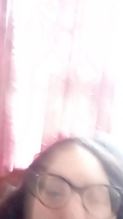 Florcita424 live cam on Cam4