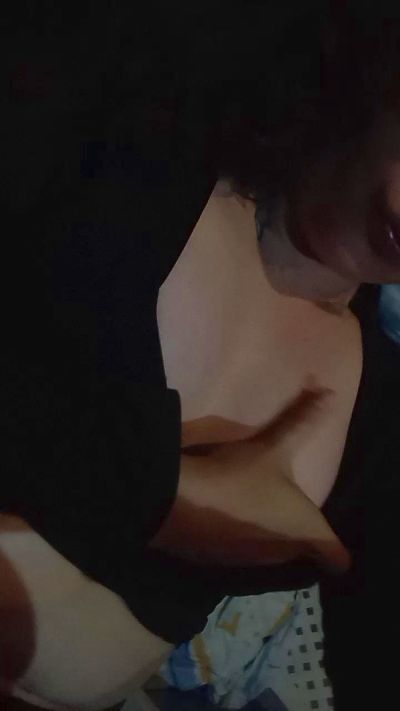 Florcita424 live cam on Cam4