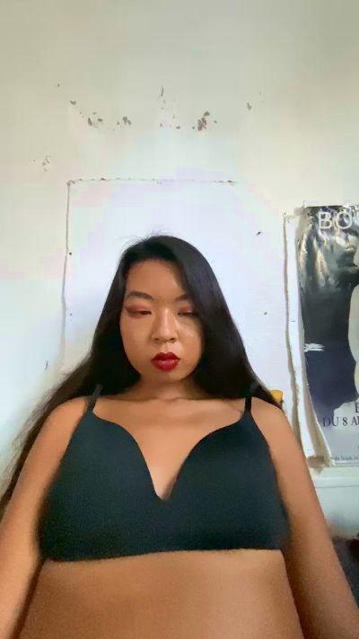 Живая веб-камера Florenceliu, женщина, страна Франция