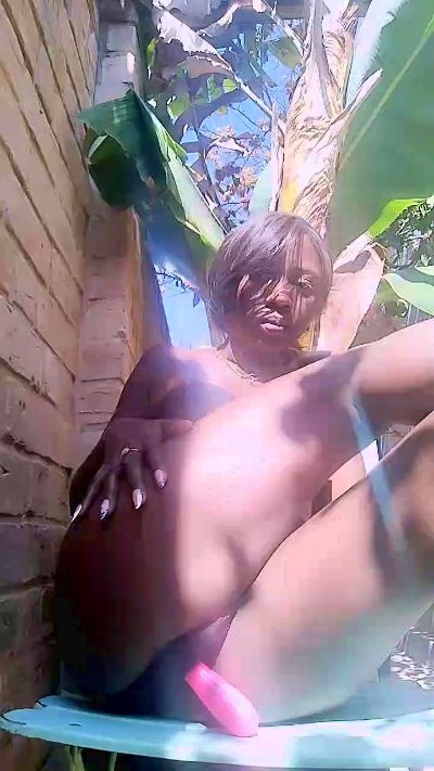 FloridaFrenchy live cam on Cam4