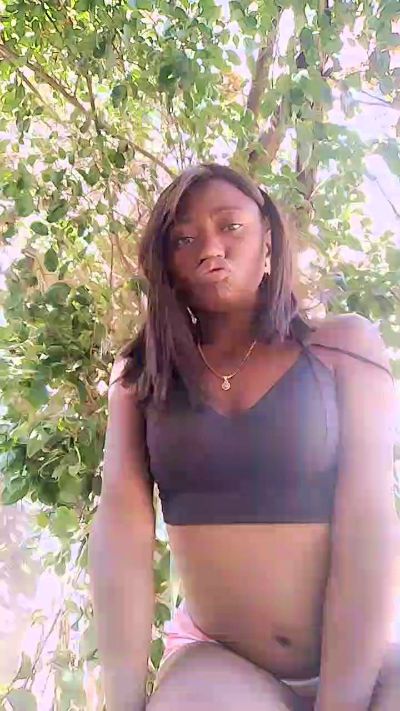 FloridaFrenchy live cam on Cam4