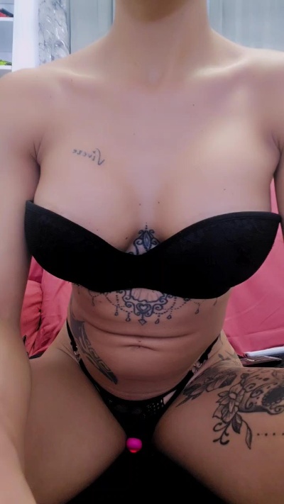 Florie_bulgari live cam on Cam4