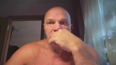 FlyMonster live cam on Cam4