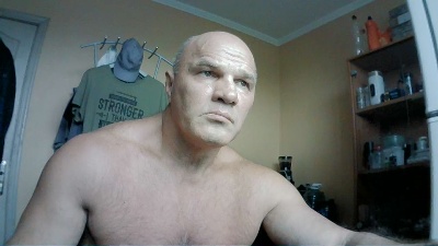 FlyMonster live cam on Cam4
