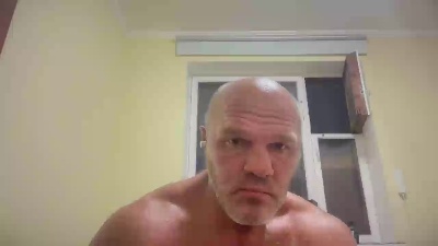 FlyMonster live cam on Cam4