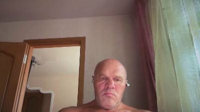 FlyMonster live cam on Cam4