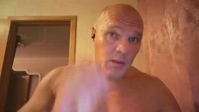FlyMonster live cam on Cam4