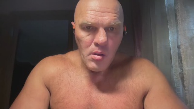 FlyMonster live cam on Cam4
