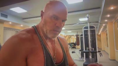 FlyMonster live cam on Cam4