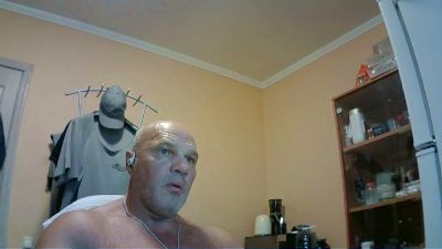 FlyMonster live cam on Cam4
