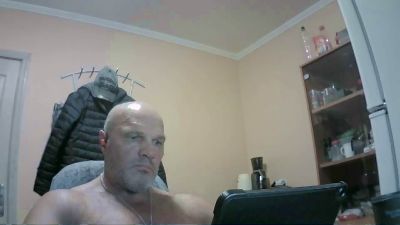 FlyMonster live cam on Cam4