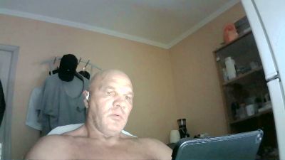 FlyMonster live cam on Cam4