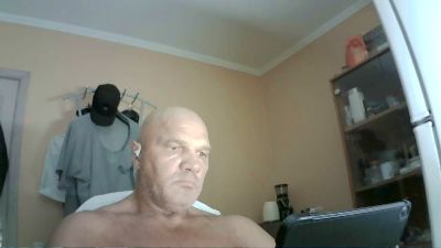 FlyMonster live cam on Cam4