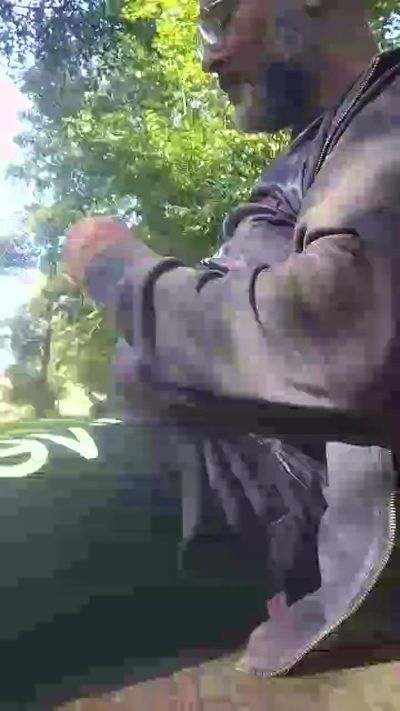 Footjobest60 live cam on Cam4